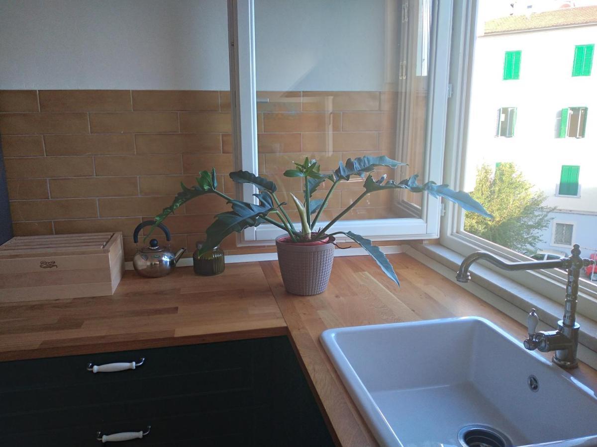 Lotte'S Guesthouse Ливорно Экстерьер фото